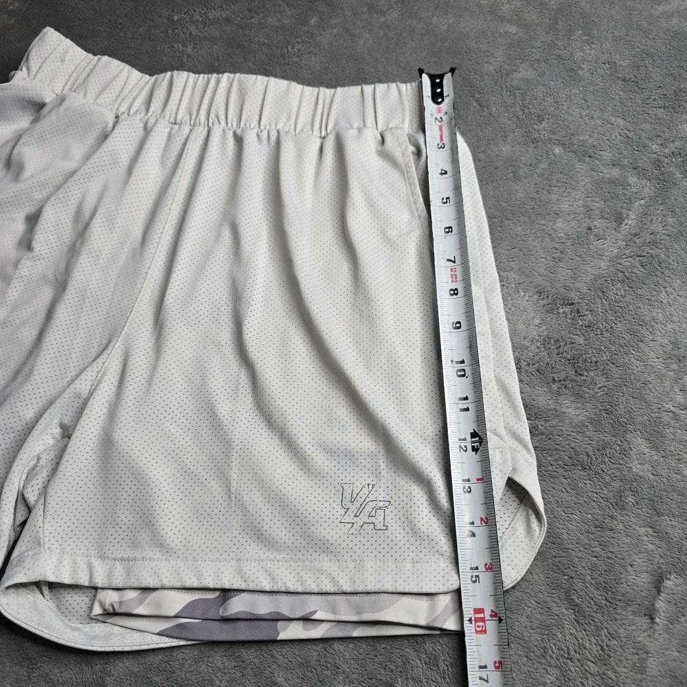 Youngla Activewear Shorts Mens XXL White Gray Compression Drawstring 4.5